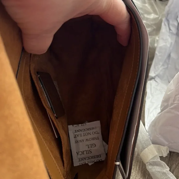 COACH Cassidy Crossbody in Chalk/Oxblood NWT - Picture 10 of 11